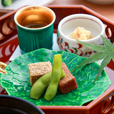 写真:京会席の前菜各種