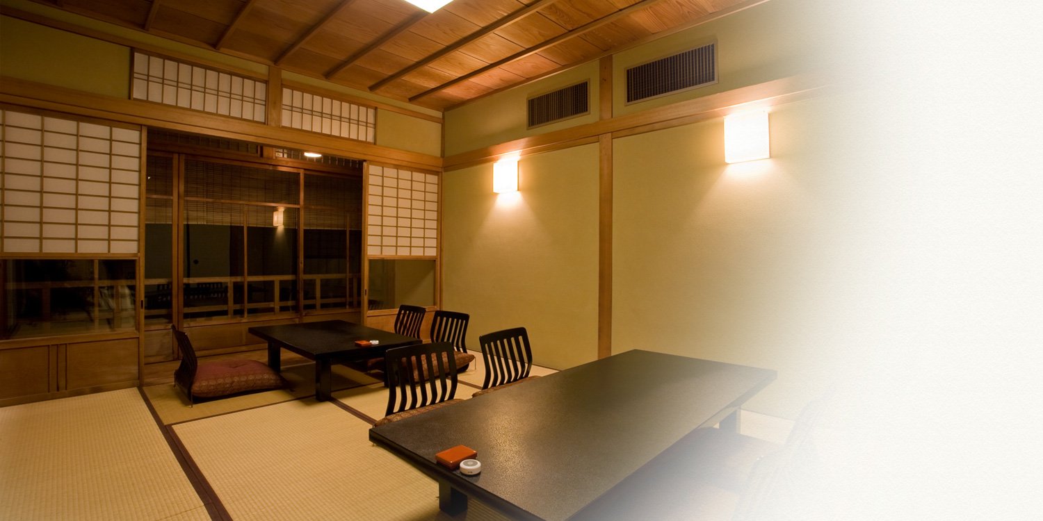 写真:和食・京会席をゆったり堪能できるお座敷